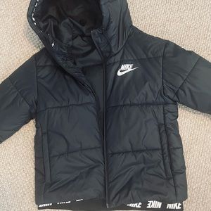 Nike puffer jacket size Medium. Used a few times, excellent condition.
